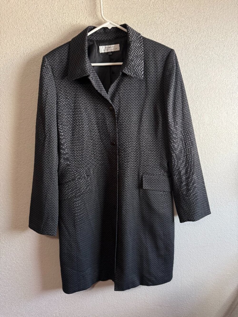 Tahari Arthur S. Levine Women's Black Geometric Trench Coat Sz 12 / Large